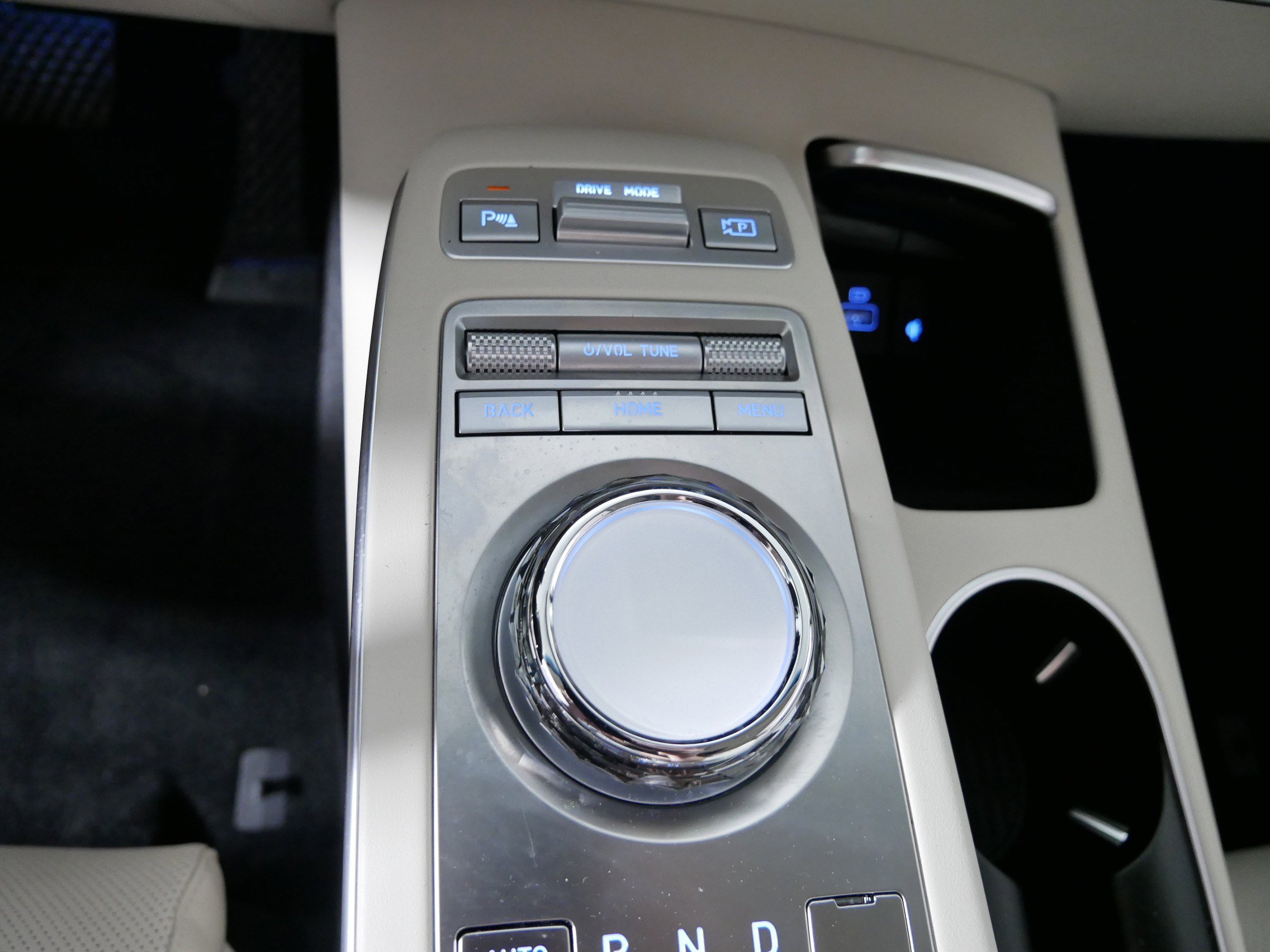 Used 2025 Genesis GV70 2.5T w/ Select Package AWD/4WD image 29