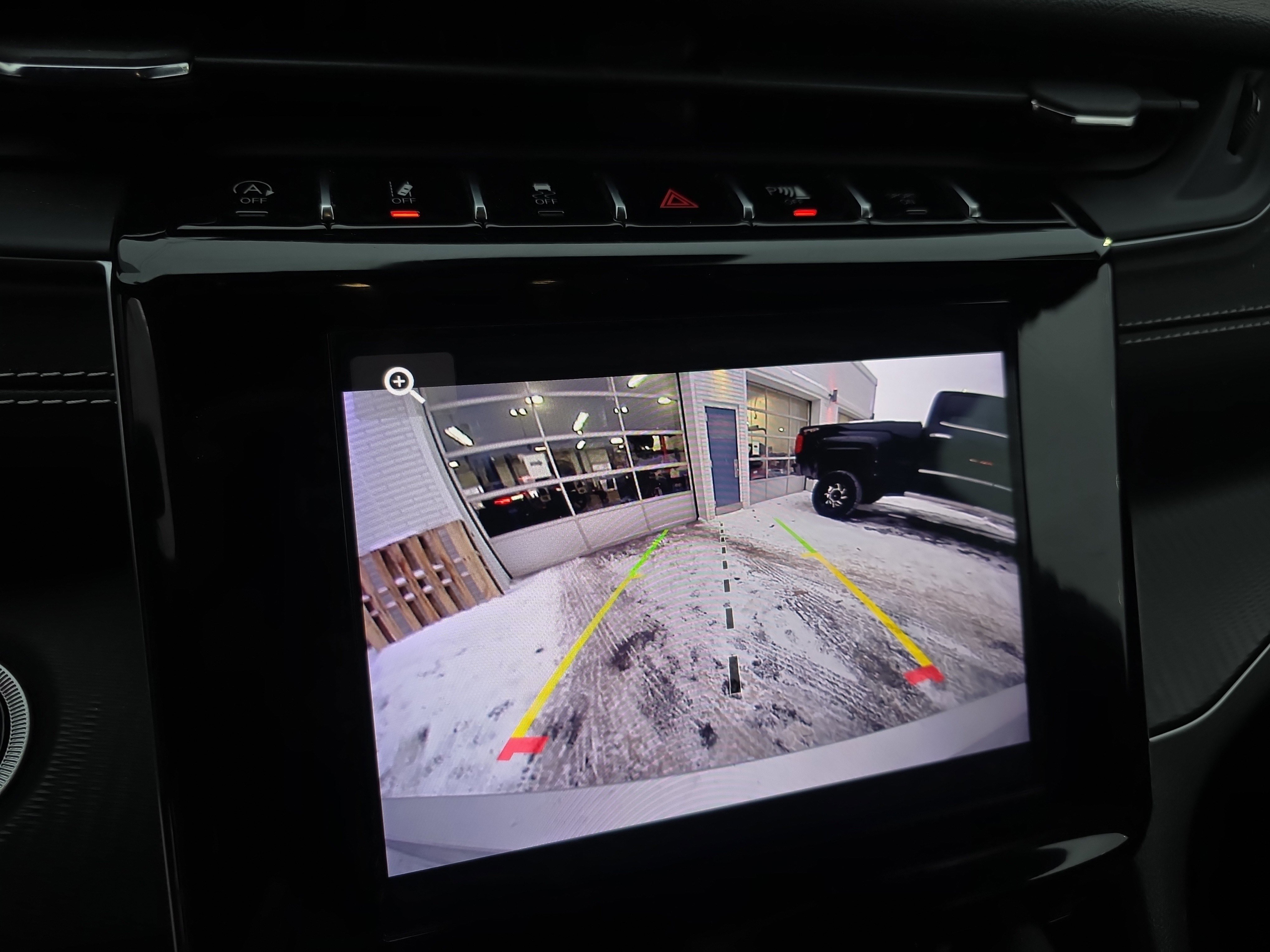 Used 2023 Jeep Grand Cherokee L Laredo image 32