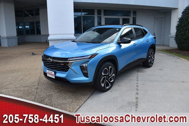 New 2026 Chevrolet Trax RS w/ Sunroof Package FWD image 5