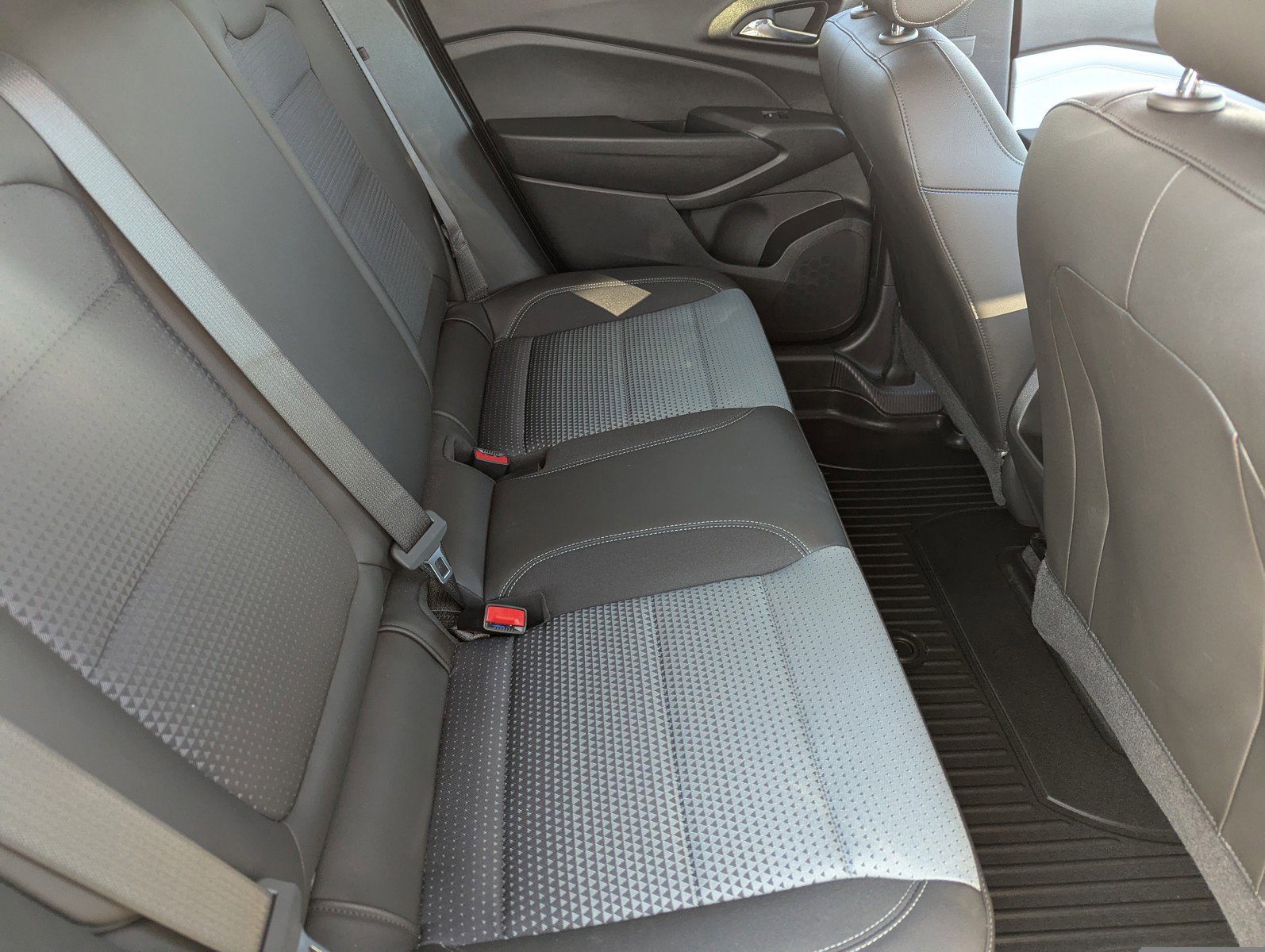 Certified 2025 Chevrolet Trax LT image 15