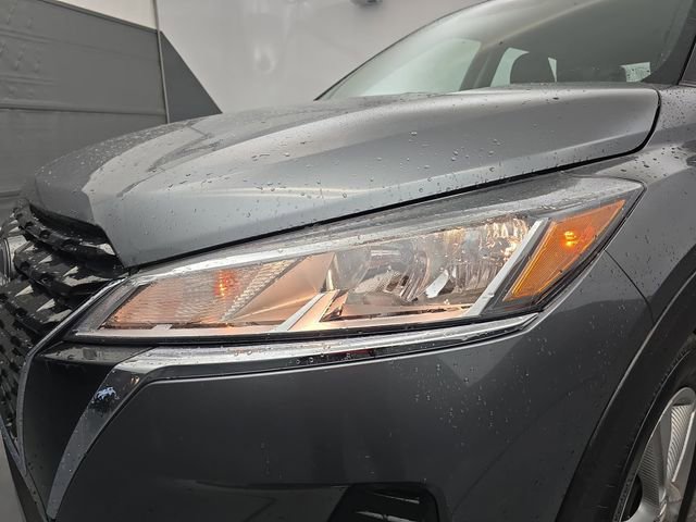 Used 2024 Nissan Kicks S image 14