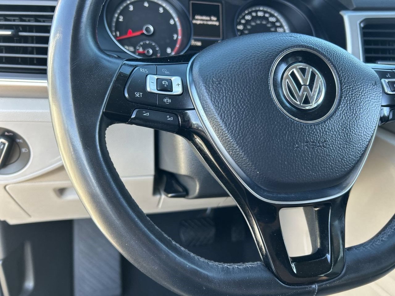 Used 2019 Volkswagen Atlas SE FWD image 20