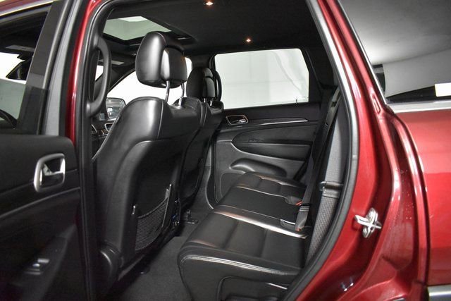 Used 2019 Jeep Grand Cherokee Limited AWD/4WD image 29