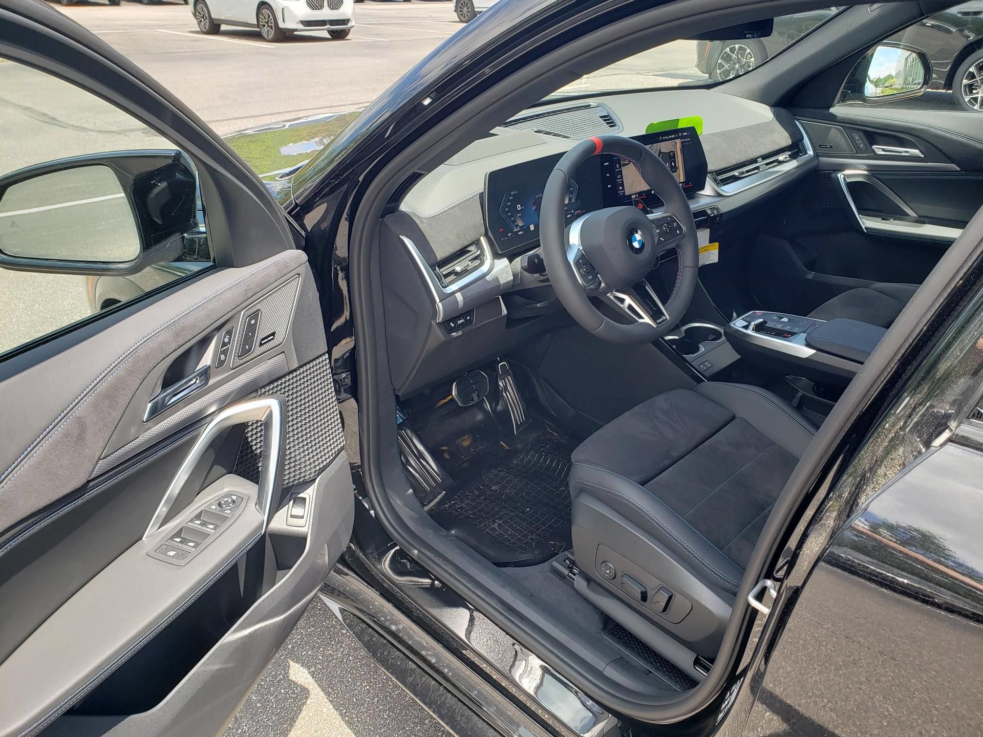 New 2026 BMW X2 M35i w/ Technology Package AWD/4WD image 10