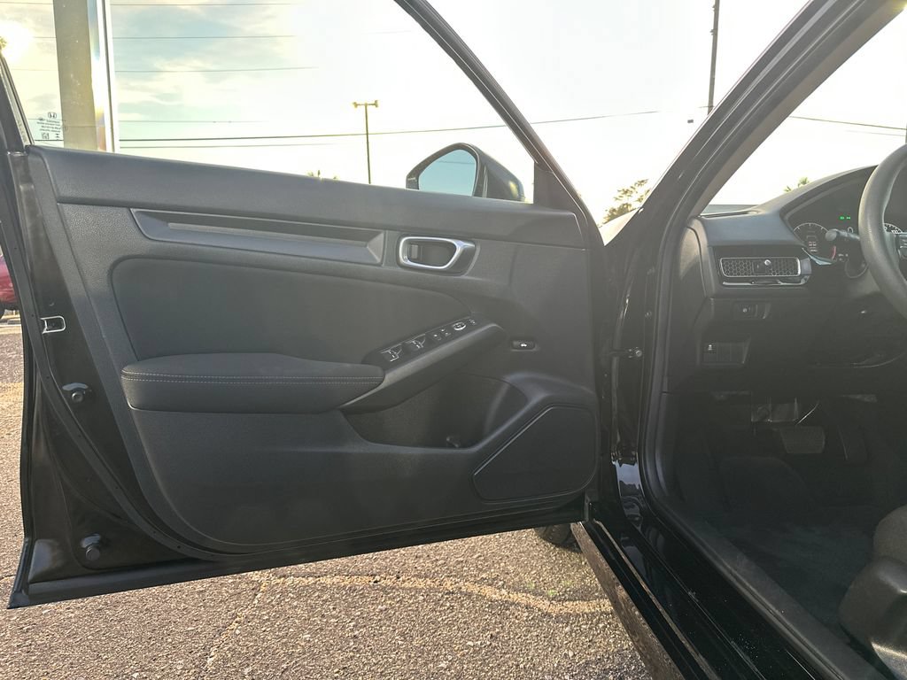 Used 2025 Honda Civic LX image 10
