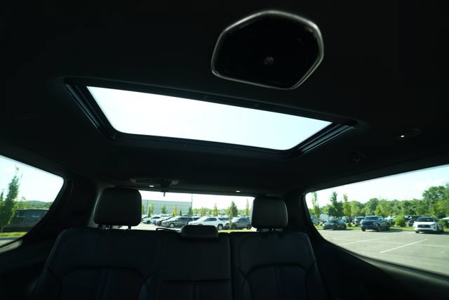 New 2026 Jeep Grand Wagoneer Summit AWD/4WD image 29