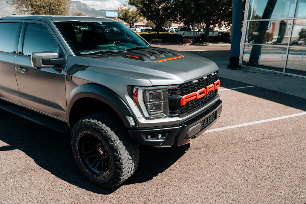 Used 2023 Ford F150 Raptor w/ Equipment Group 802A Raptor R AWD/4WD image 9