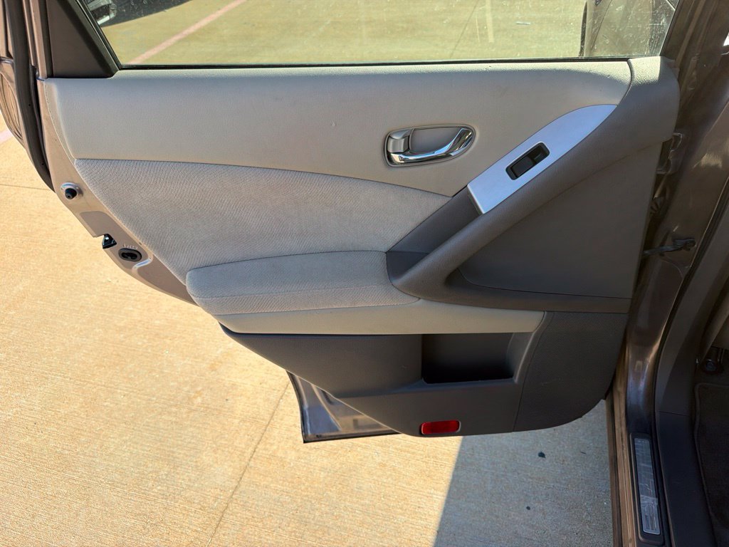 Used 2011 Nissan Murano S FWD image 14