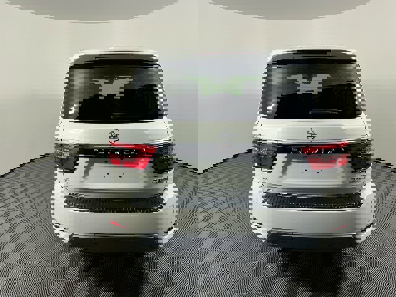 Used 2023 Nissan Armada Platinum w/ Captain's Chairs Package image 4