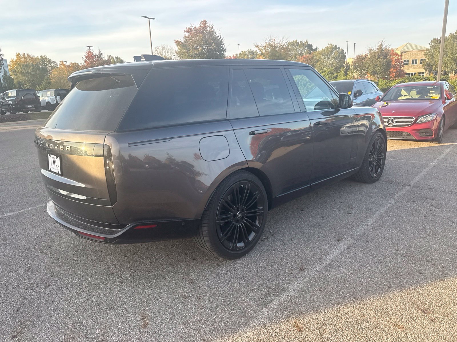 Used 2024 Land Rover Range Rover SE AWD/4WD image 5