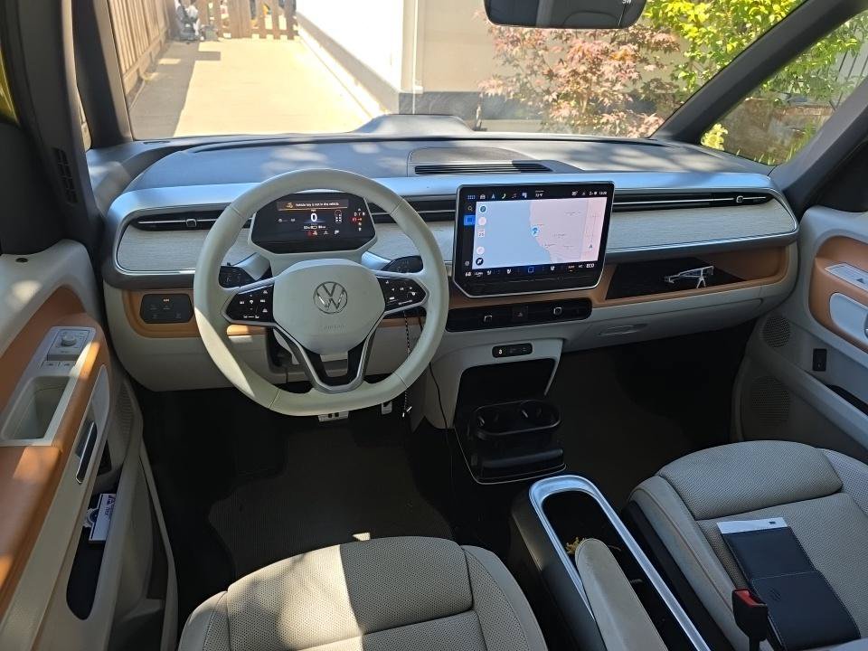 Used 2025 Volkswagen ID. Buzz 1st Edition AWD/4WD image 10