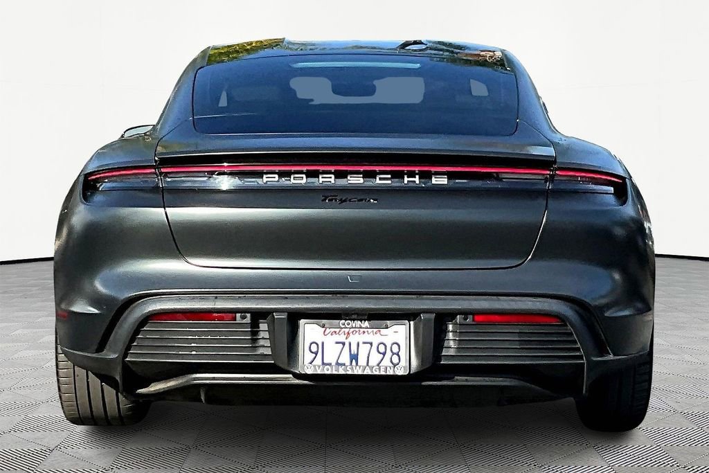 Used 2021 Porsche Taycan image 5