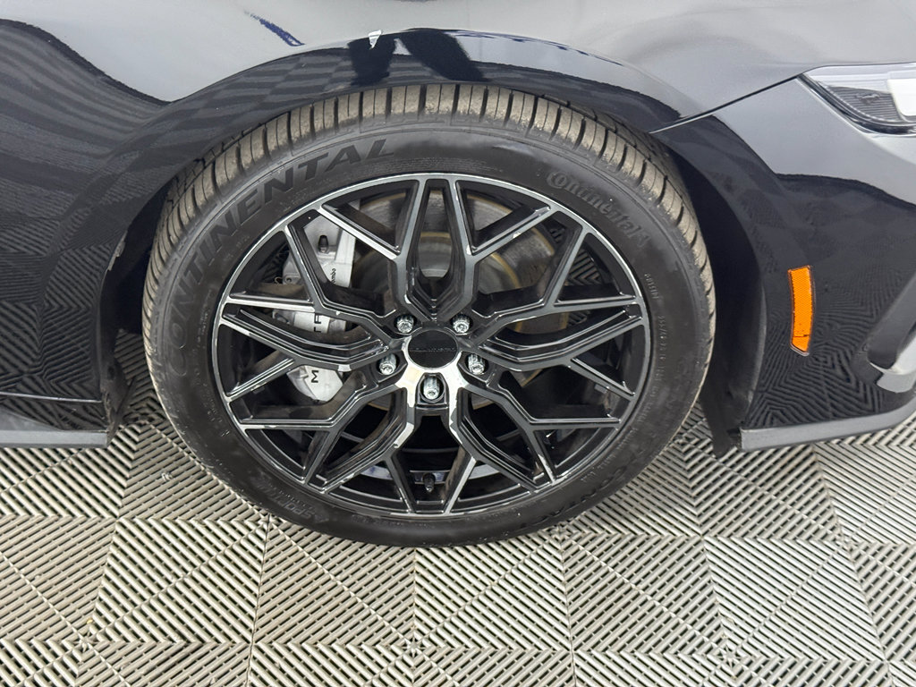Used 2024 Ford Mustang GT Premium image 8