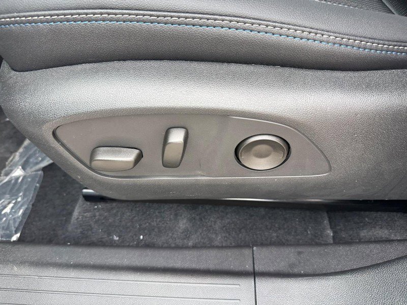 New 2026 Chevrolet Equinox EV LT FWD image 10