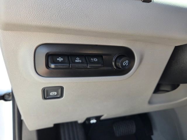 Used 2023 GMC Terrain SLT w/ Tech Package FWD image 23