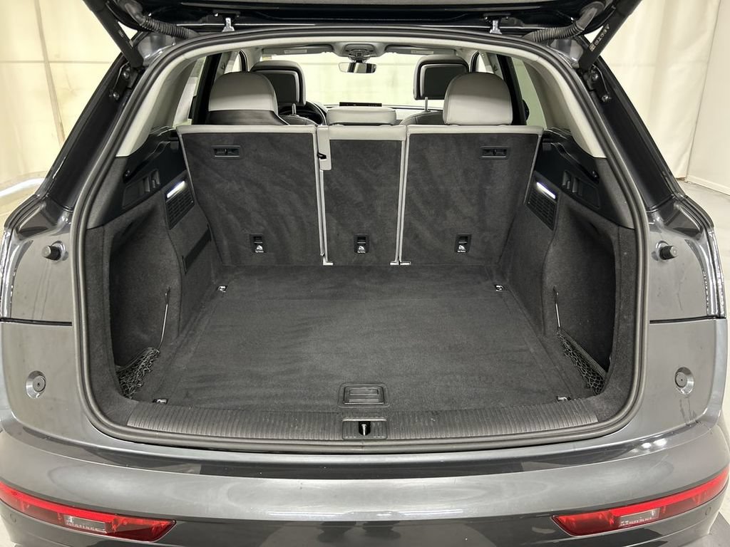 Used 2021 Audi Q5 2.0T Premium Plus w/ Premium Plus Package AWD/4WD image 22