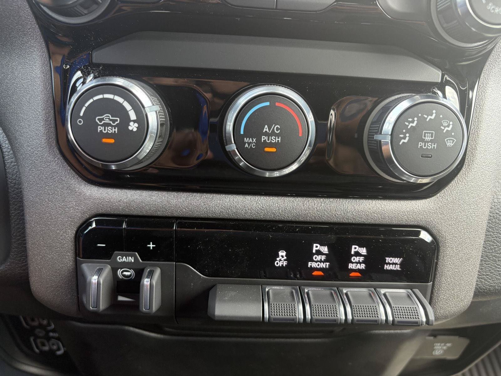 New 2026 RAM 1500 Tradesman AWD/4WD image 31