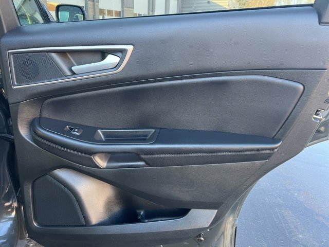 Used 2023 Ford Edge SEL w/ Convenience Package image 13
