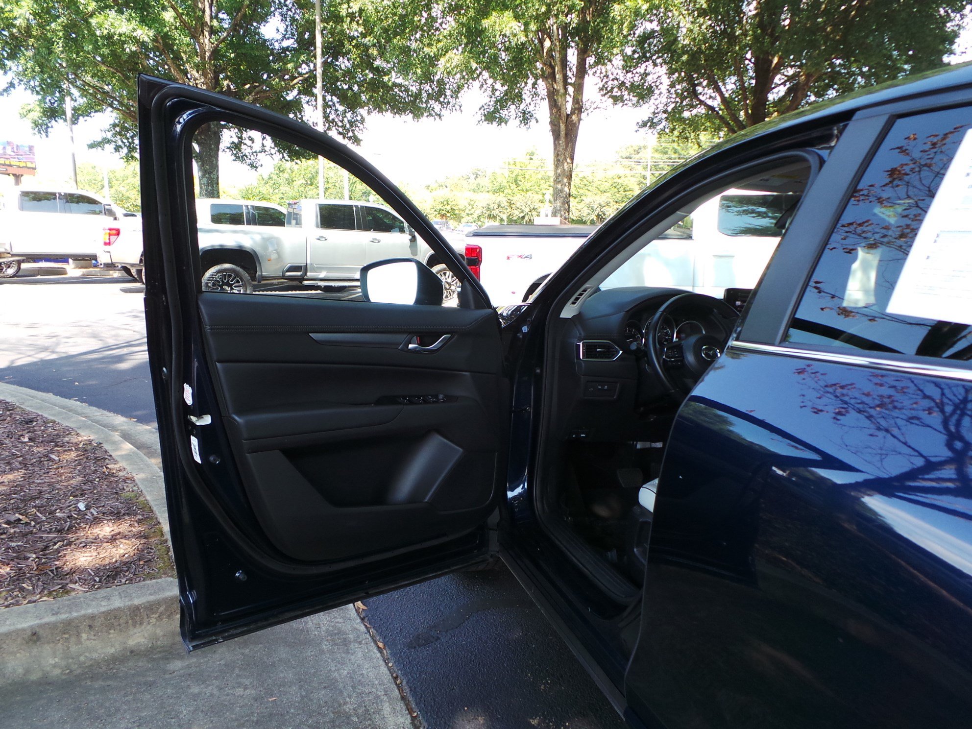 Certified 2025 MAZDA CX-5 AWD 2.5 S w/ Preferred Package image 24
