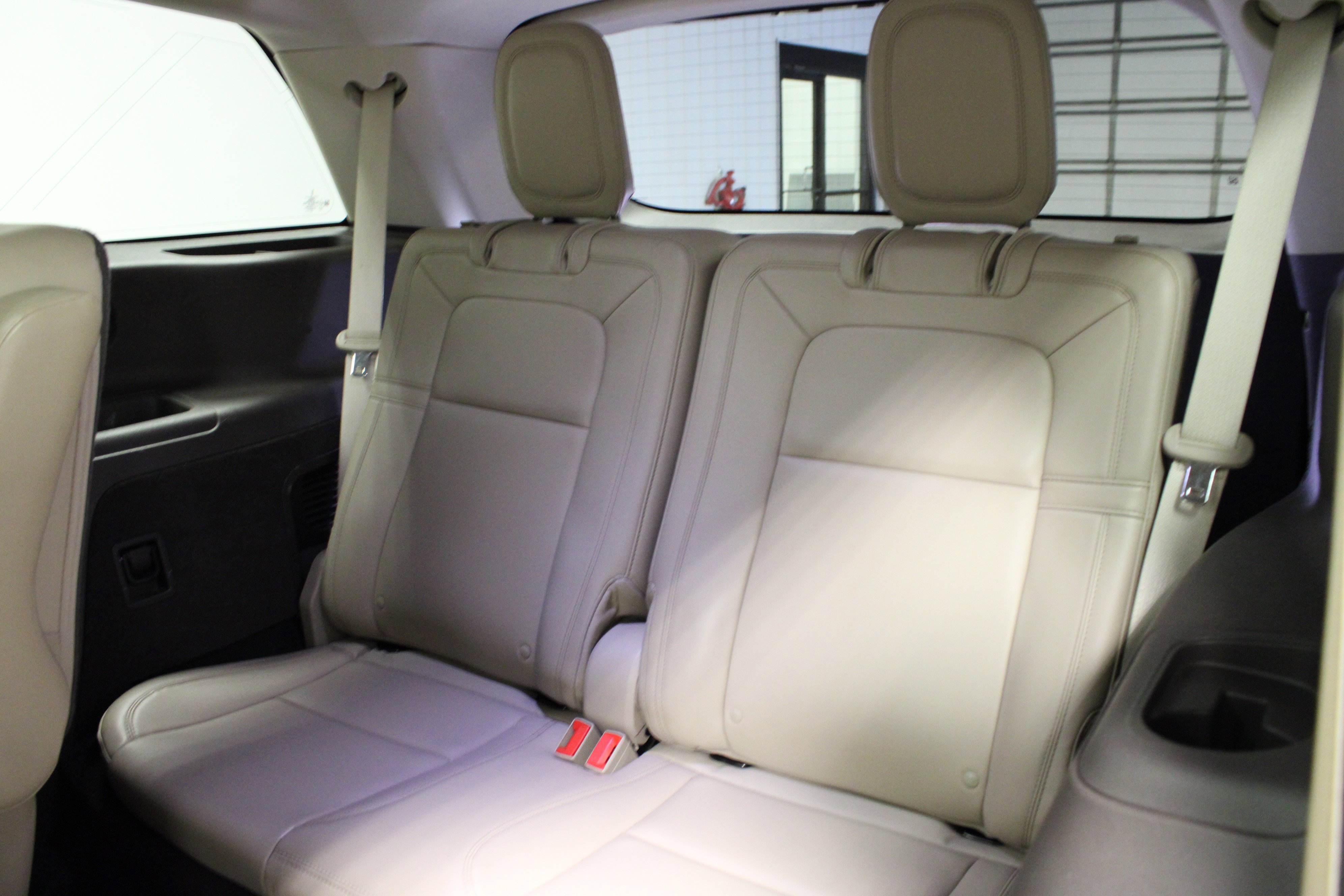 Used 2022 Lincoln Aviator Reserve w/ Elements Package Plus image 14