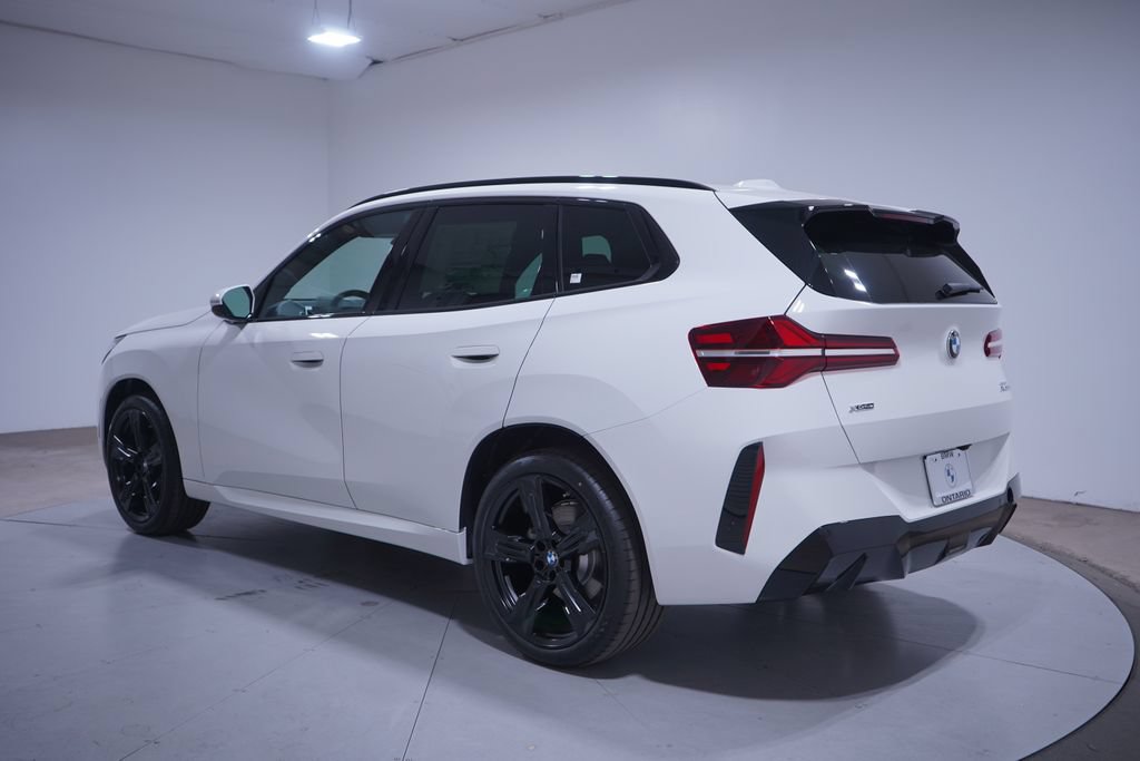 Used 2026 BMW X3 xDrive30i w/ M Sport Package AWD/4WD image 3