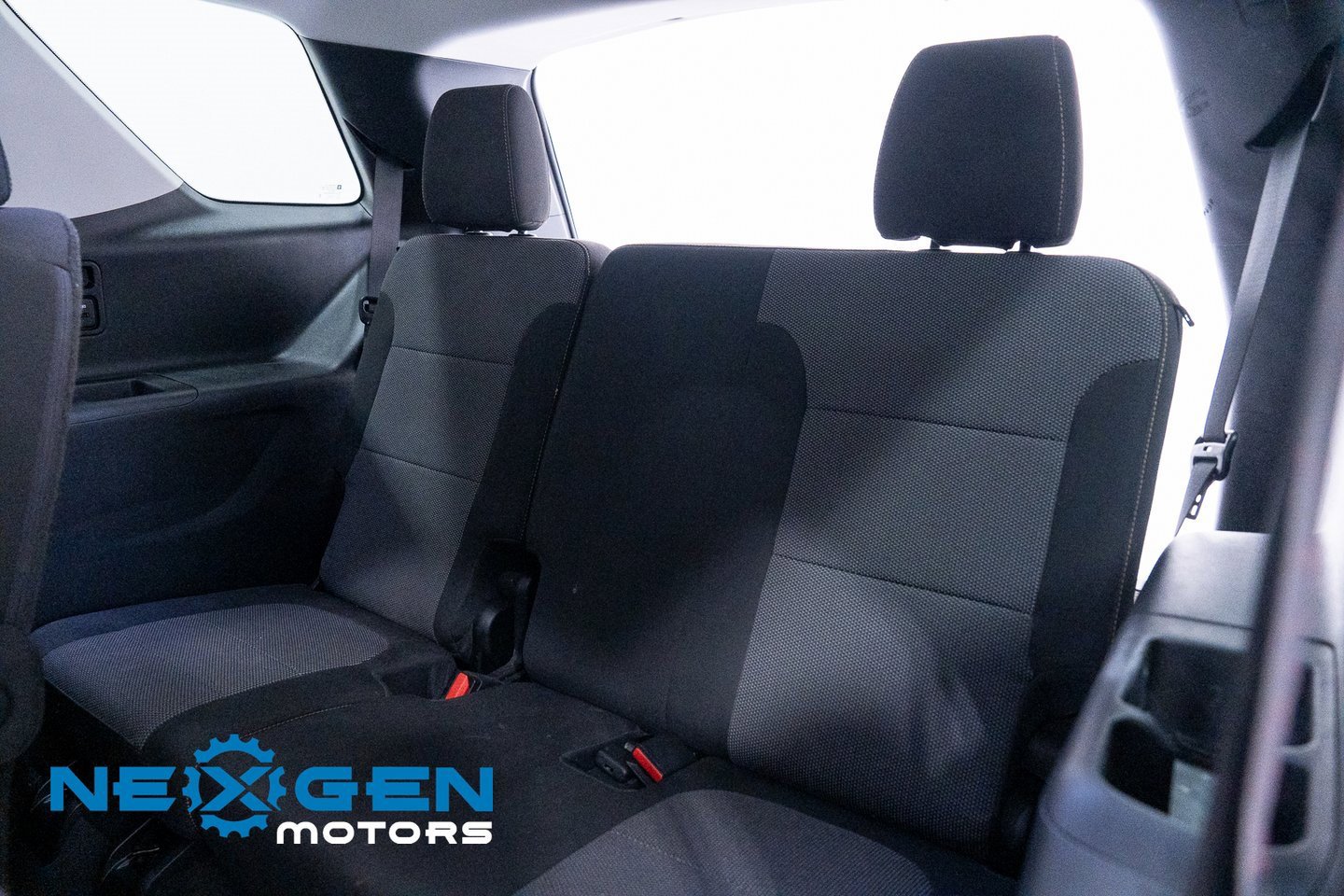 Used 2020 Chevrolet Traverse LT image 28