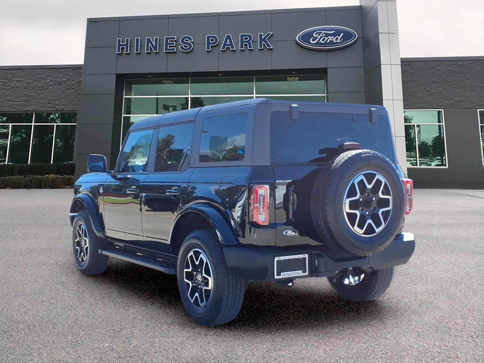 Certified 2024 Ford Bronco Outer Banks AWD/4WD image 5