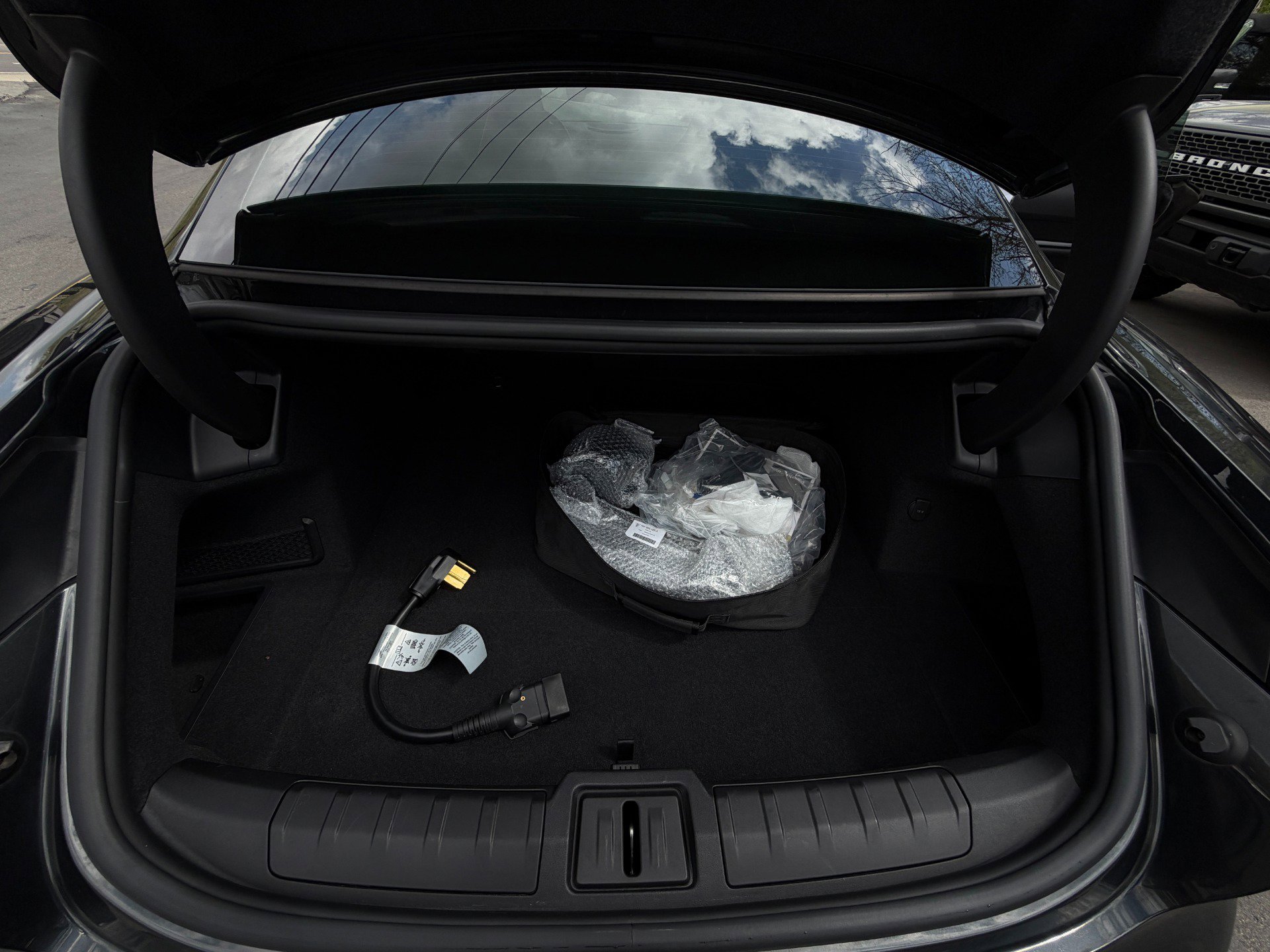 Used 2022 Porsche Taycan image 47