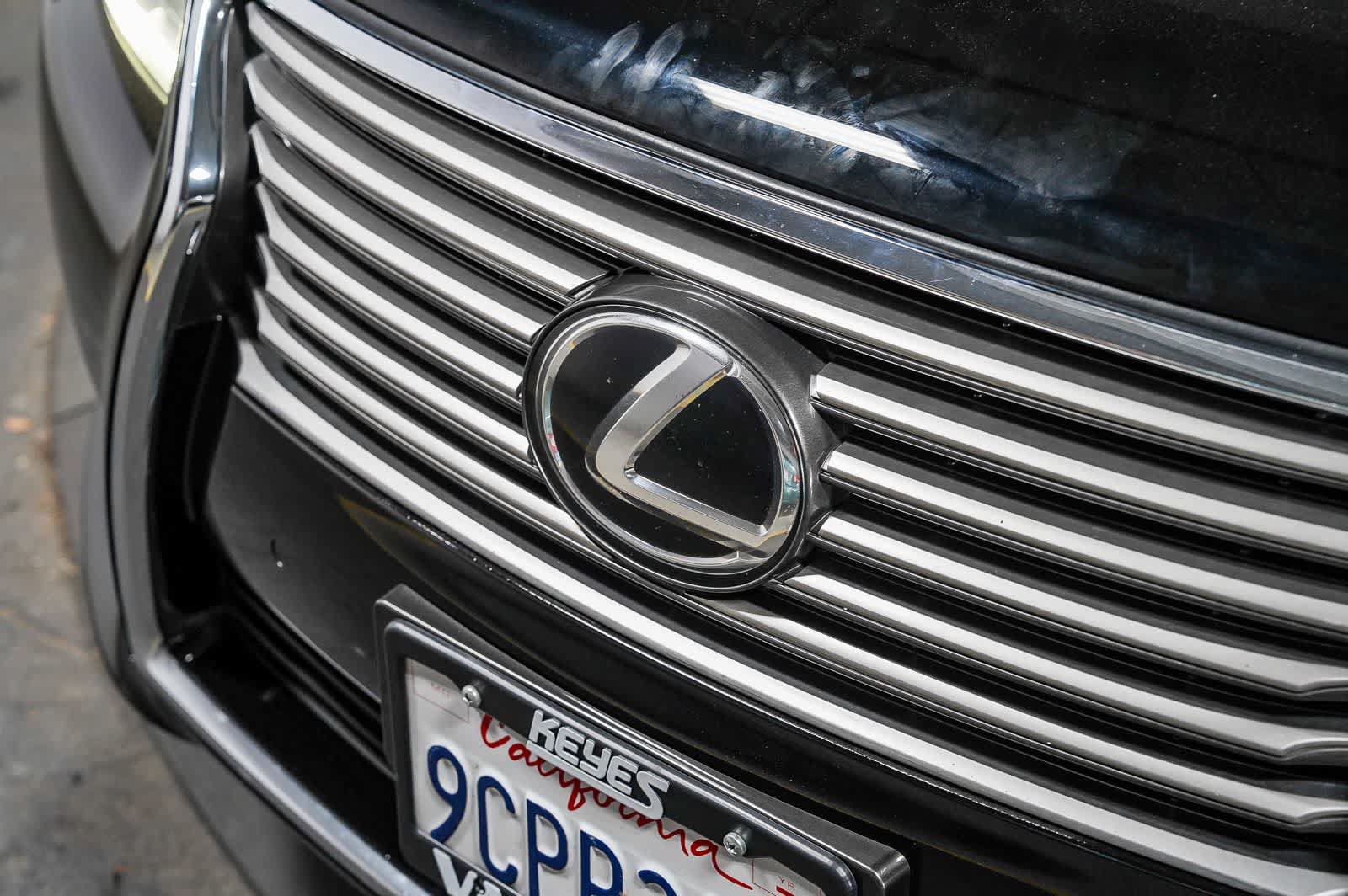 Used 2016 Lexus LS 460 w/ Comfort Package RWD image 8
