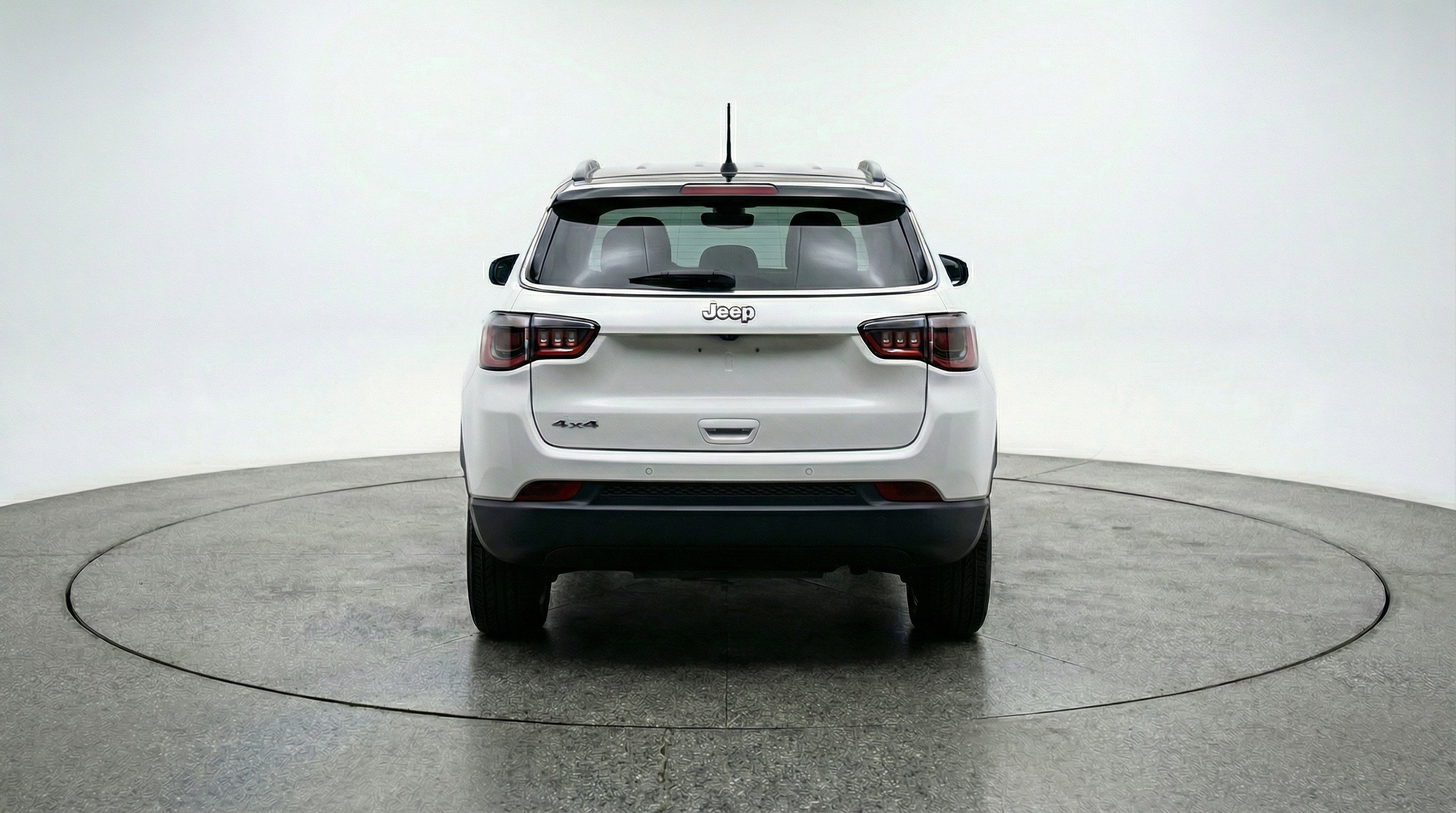 Used 2025 Jeep Compass Trailhawk AWD/4WD image 7