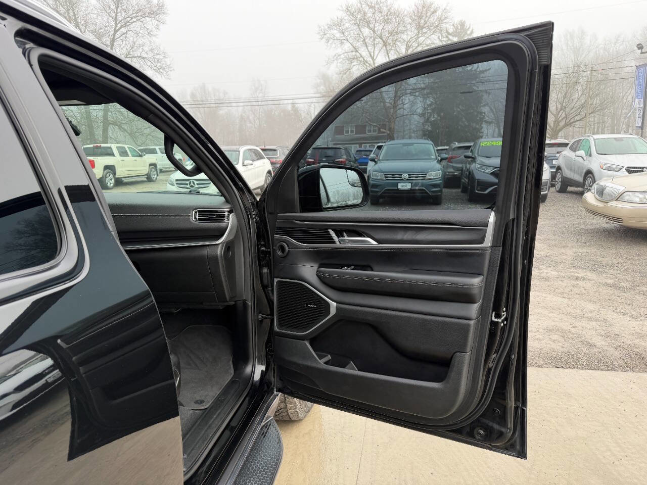 Used 2022 Jeep Wagoneer Series I image 11