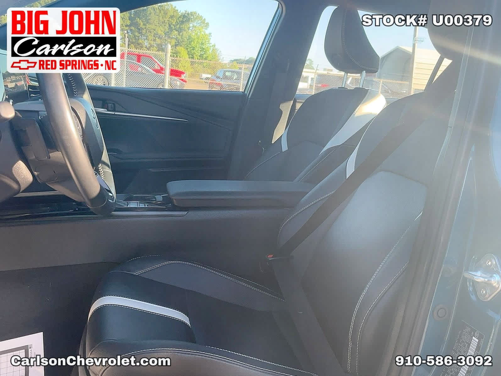 Used 2025 Toyota Camry SE FWD image 29