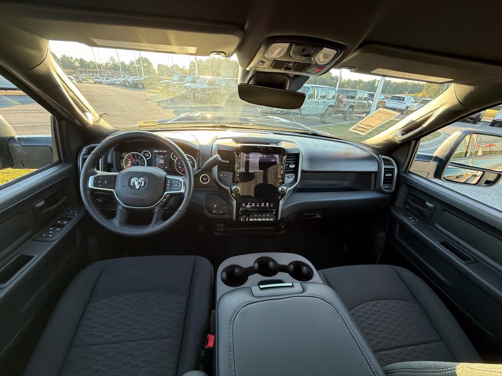 New 2027 RAM 2500 Tradesman AWD/4WD image 7