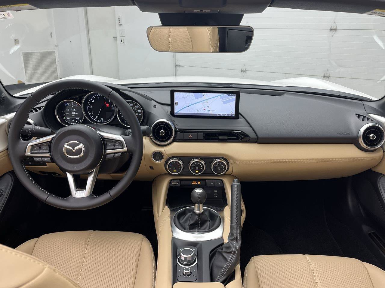New 2026 MAZDA MX-5 Miata RF Grand Touring RWD image 4