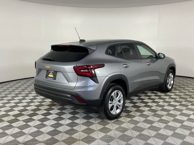 New 2026 Chevrolet Trax LS w/ Driver Confidence Package FWD image 20