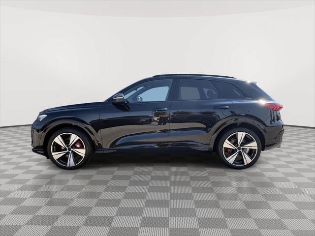 New 2026 Audi SQ5 Prestige AWD/4WD image 2