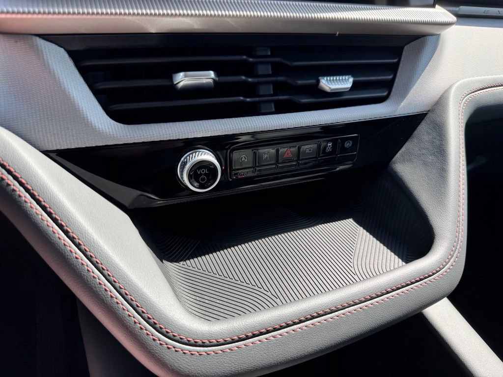 New 2026 Ford Explorer Active w/ Active Comfort Package AWD/4WD image 40