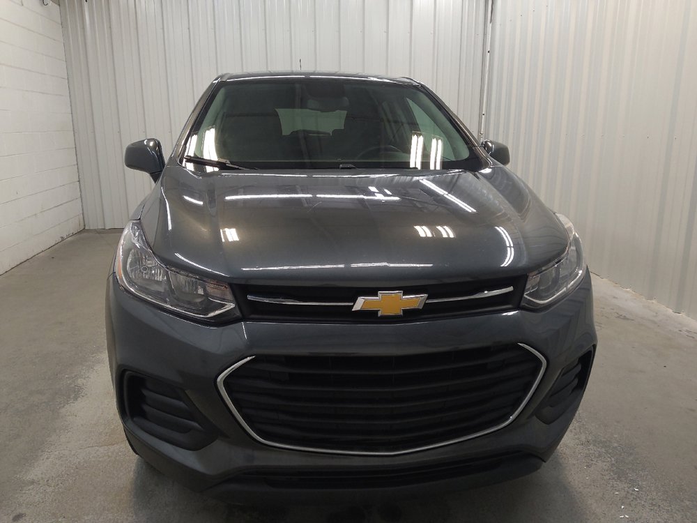 Used 2020 Chevrolet Trax LS w/ Tint and Cruise Package AWD/4WD image 14