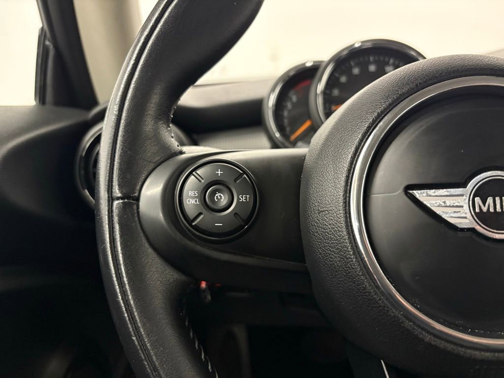 Used 2017 MINI Cooper 2-Door Hardtop image 34
