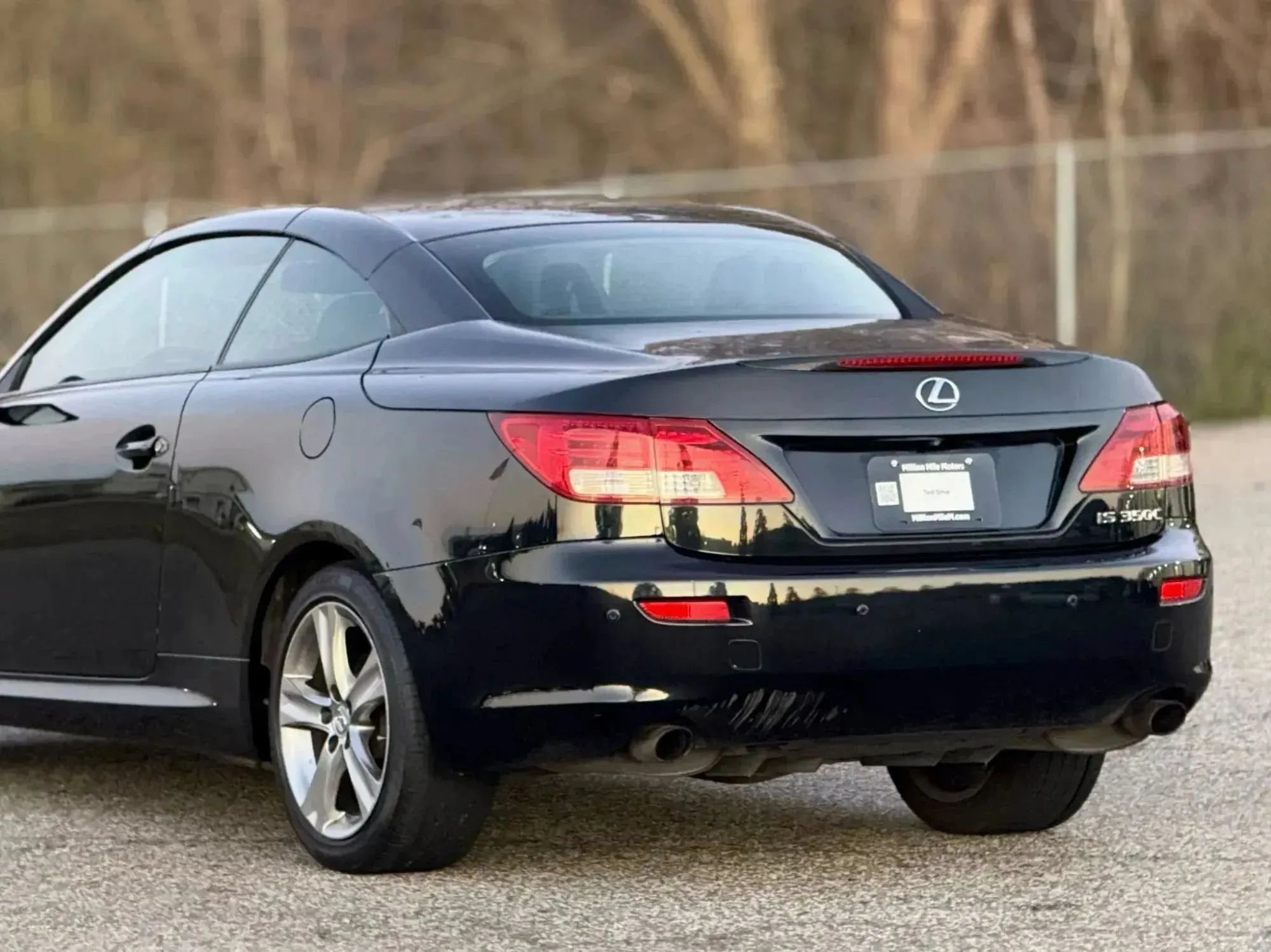 Used 2012 Lexus IS 350C w/ Luxury Pkg RWD image 16