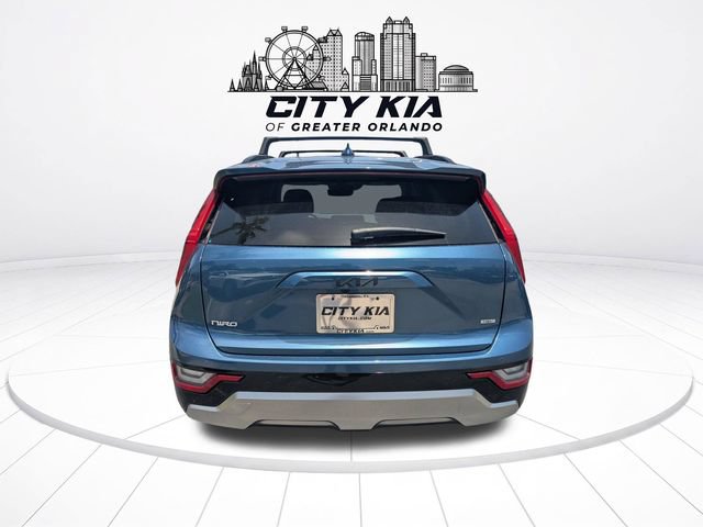 Certified 2025 Kia Niro SX Touring FWD image 4