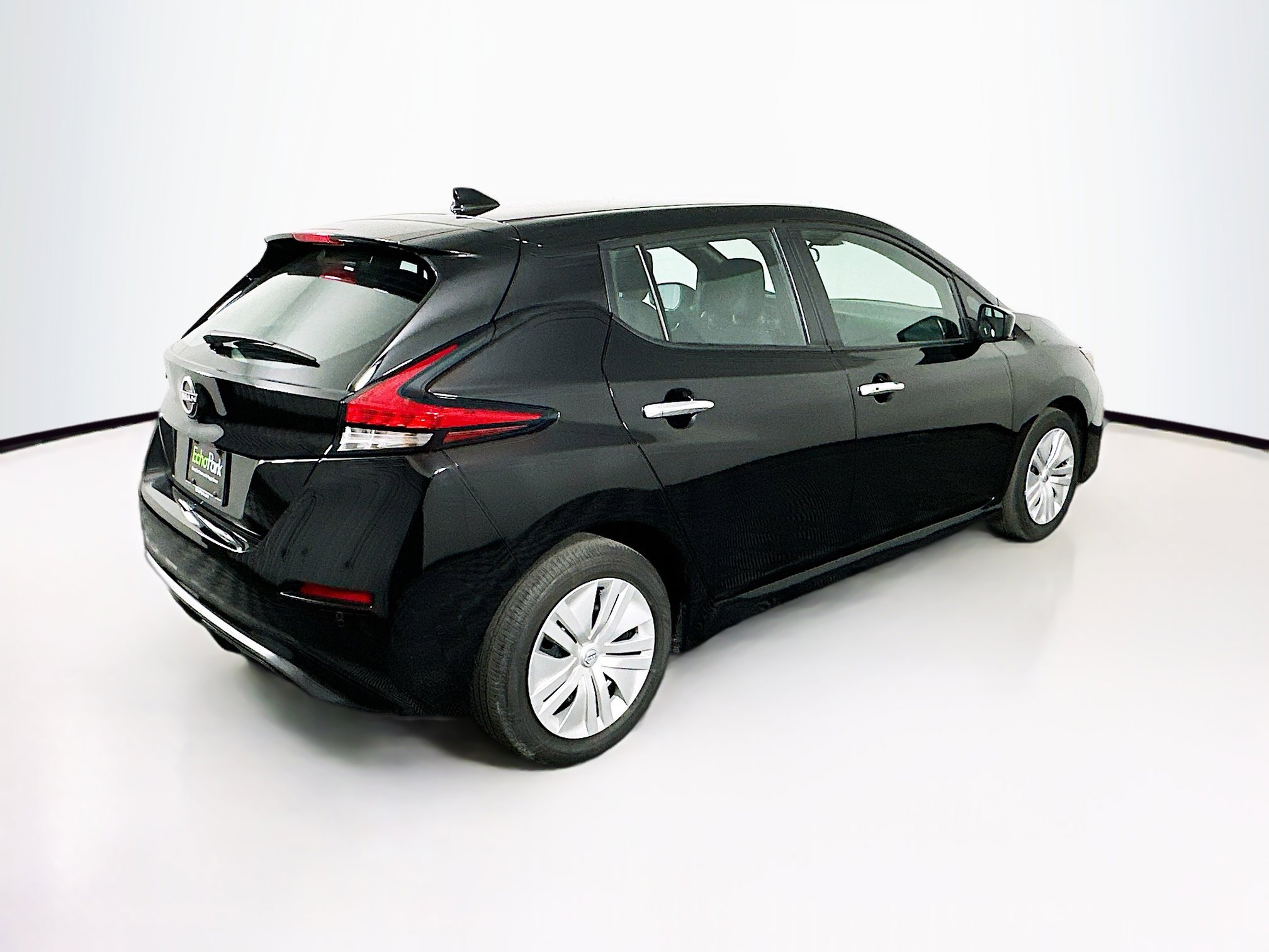 Used 2024 Nissan Leaf S image 10