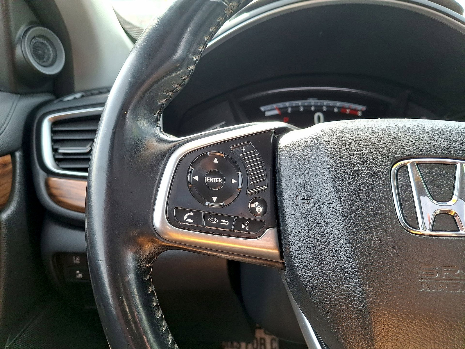 Used 2017 Honda CR-V Touring image 17