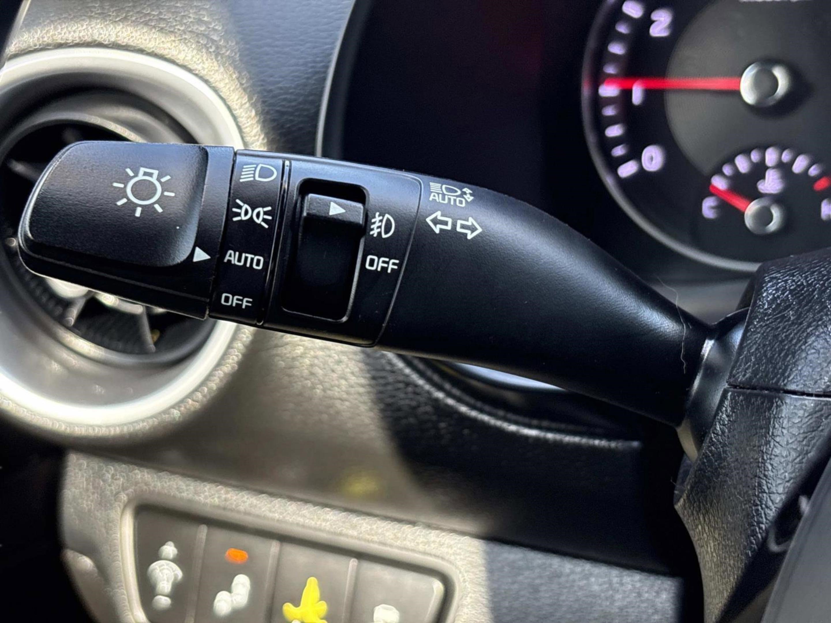 Used 2023 Kia Forte GT-Line w/ GT-Line Technology Package image 28