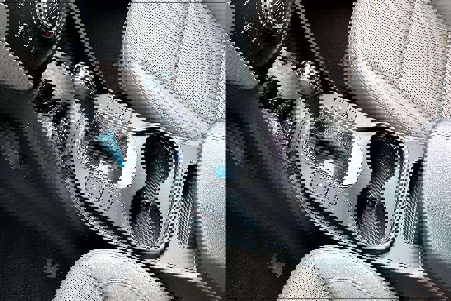 Used 2018 Hyundai Santa Fe Sport image 16