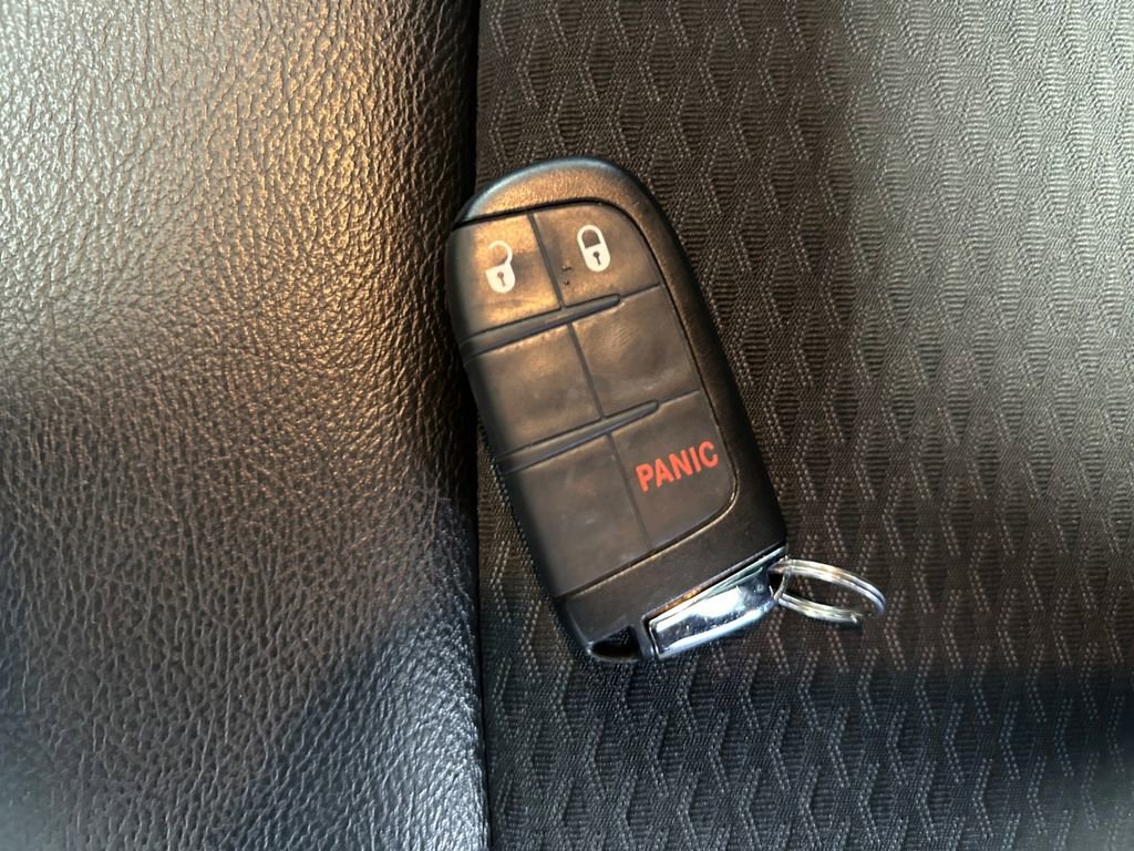 Used 2022 Jeep Compass Altitude image 2