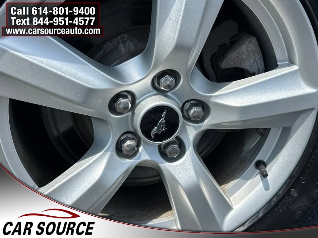 Used 2018 Ford Mustang Coupe RWD image 23
