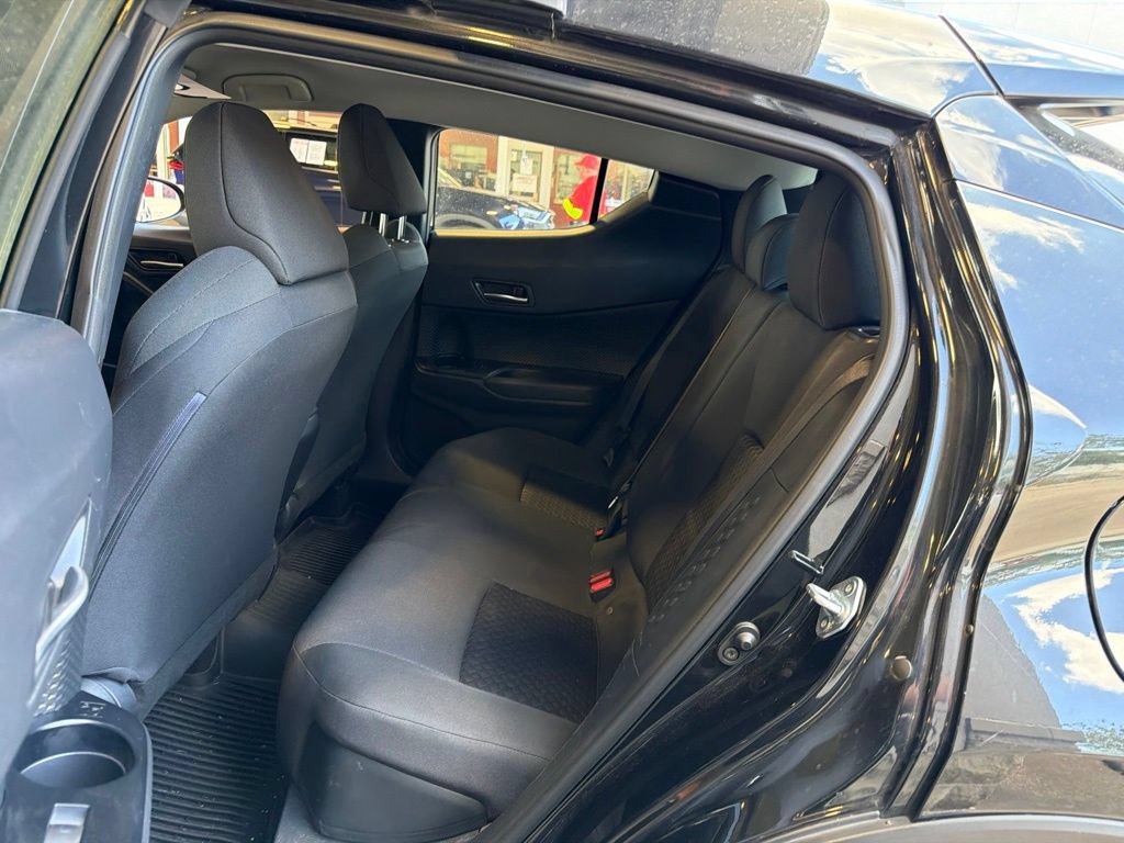 Used 2021 Toyota C-HR LE FWD image 4