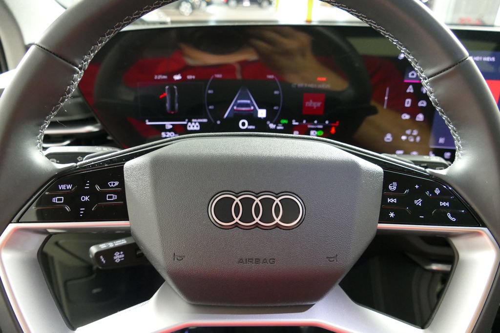Certified 2025 Audi Q5 Premium Plus w/ Premium Plus AWD/4WD image 16