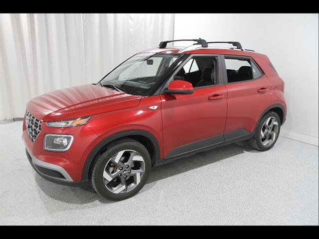 Certified 2022 Hyundai Venue Limited image 3